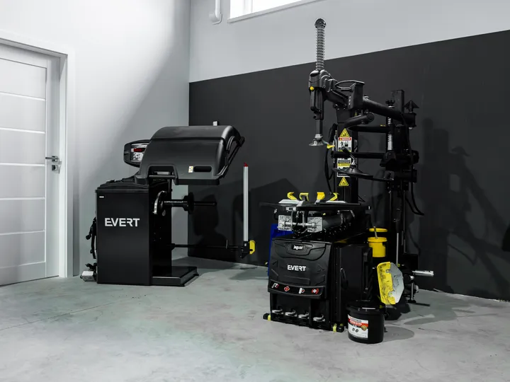 Inside the Kingsman Garage workshop